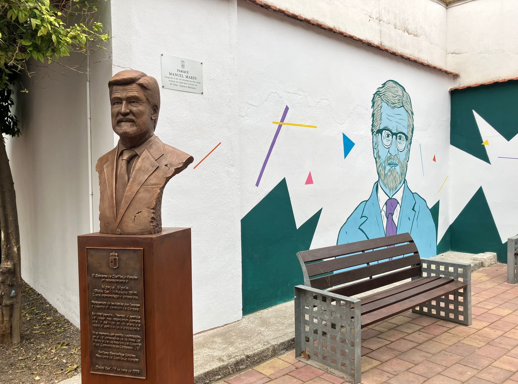 La Junta de Castilla-La Mancha rinde homenaje a Manuel Marín por el 40 aniversario del tratado de adhesión de España a las Comunidades Europeas