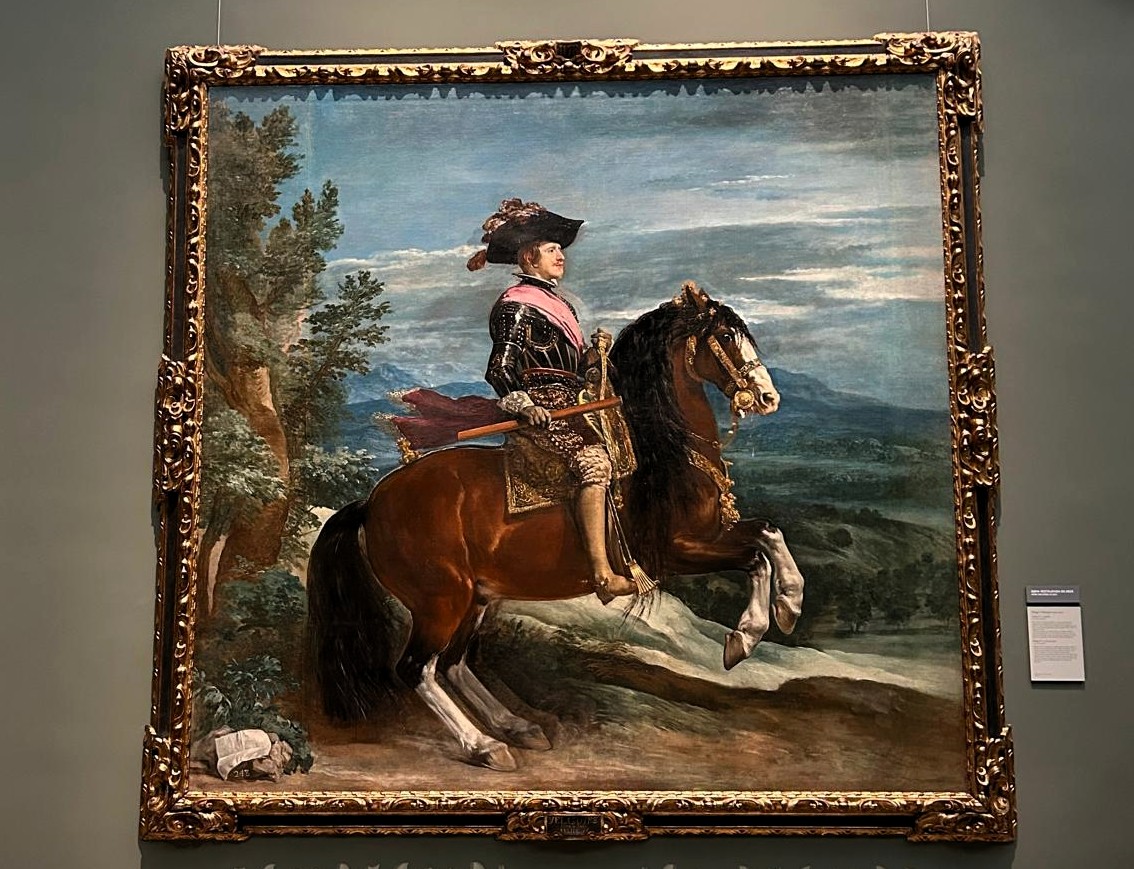 El retrato ecuestre de Felipe IV de Velázquez recupera su esplendor original, gracias a la colaboración entre la Fundación Iberdrola España y el Museo del Prado