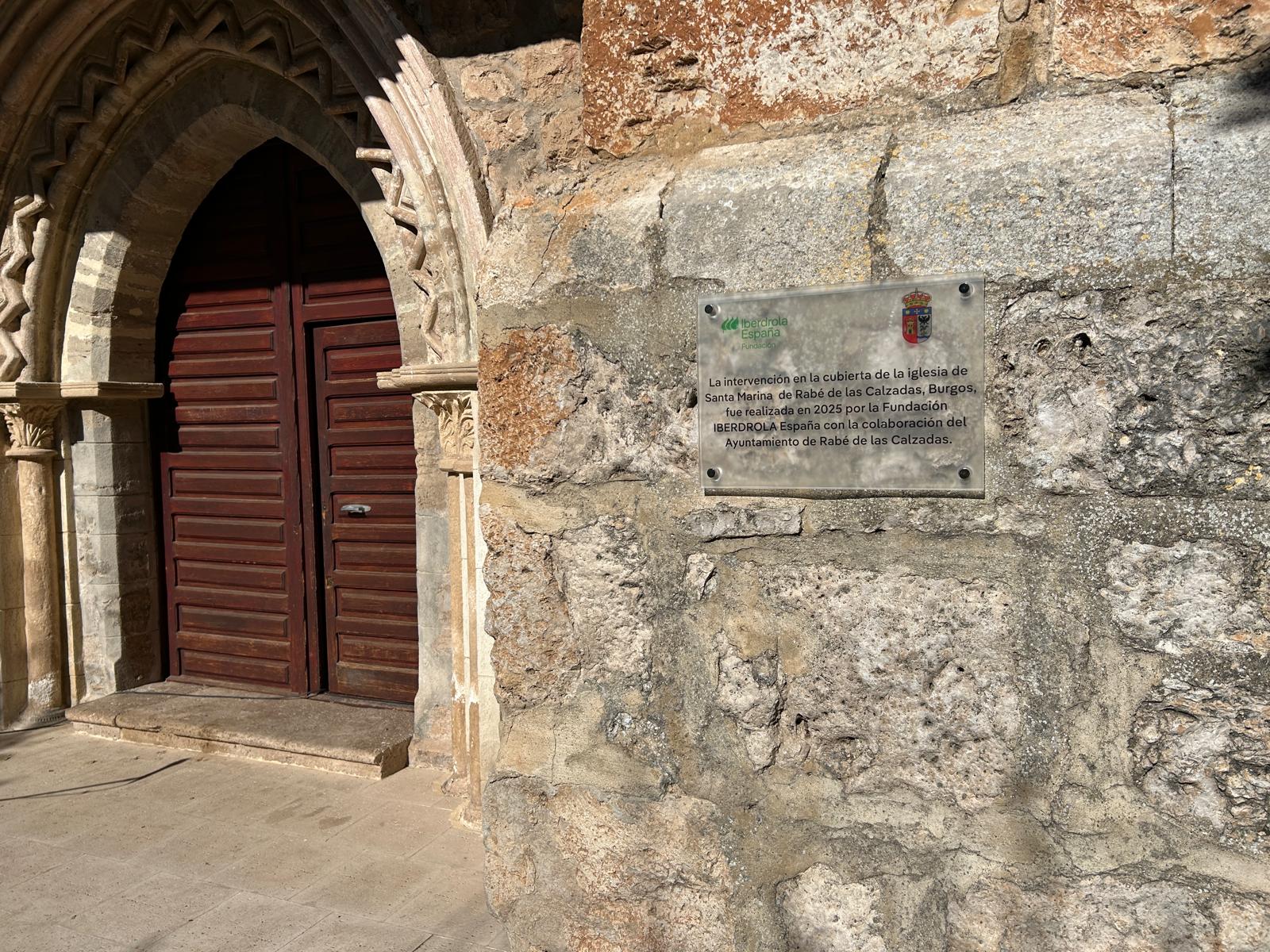 La Fundación Iberdrola España inaugura la restauración de la cubierta de la iglesia de Santa Marina en Rabé de las Calzadas
